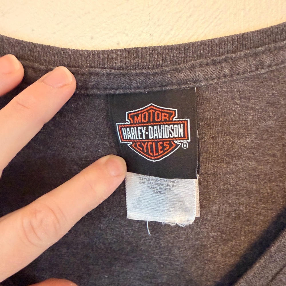 Large - Harley Davidson - Charcoal V-Neck Long Sleeve - Picture 6 of 8